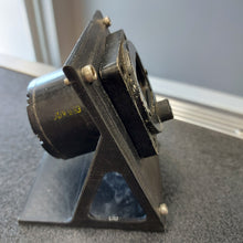 Load image into Gallery viewer, VINTAGE AIRCRAFT COMPASS DISPLAY STAND

