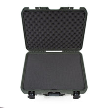 Load image into Gallery viewer, NANUK 940 CASE WITH FOAM Interior Dimensions: 20'' x 14'' x 8''