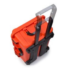 Load image into Gallery viewer, NANUK 950 CASE WITH FOAM Interior Dimensions: 20.5'' x 15.3'' x 10.1''