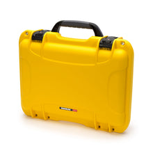 Load image into Gallery viewer, NANUK 923 CASE WITH FOAM /  LAPTOP CASE Interior Dimensions: 16.7&#39;&#39; x 11.3&#39;&#39; x 5.4&#39;&#39;
