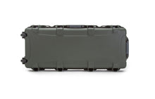 Load image into Gallery viewer, NANUK 985 CASE WITH FOAM Interior Dimensions: 36.6&#39;&#39; x 14.5&#39;&#39; x 6&#39;&#39;

